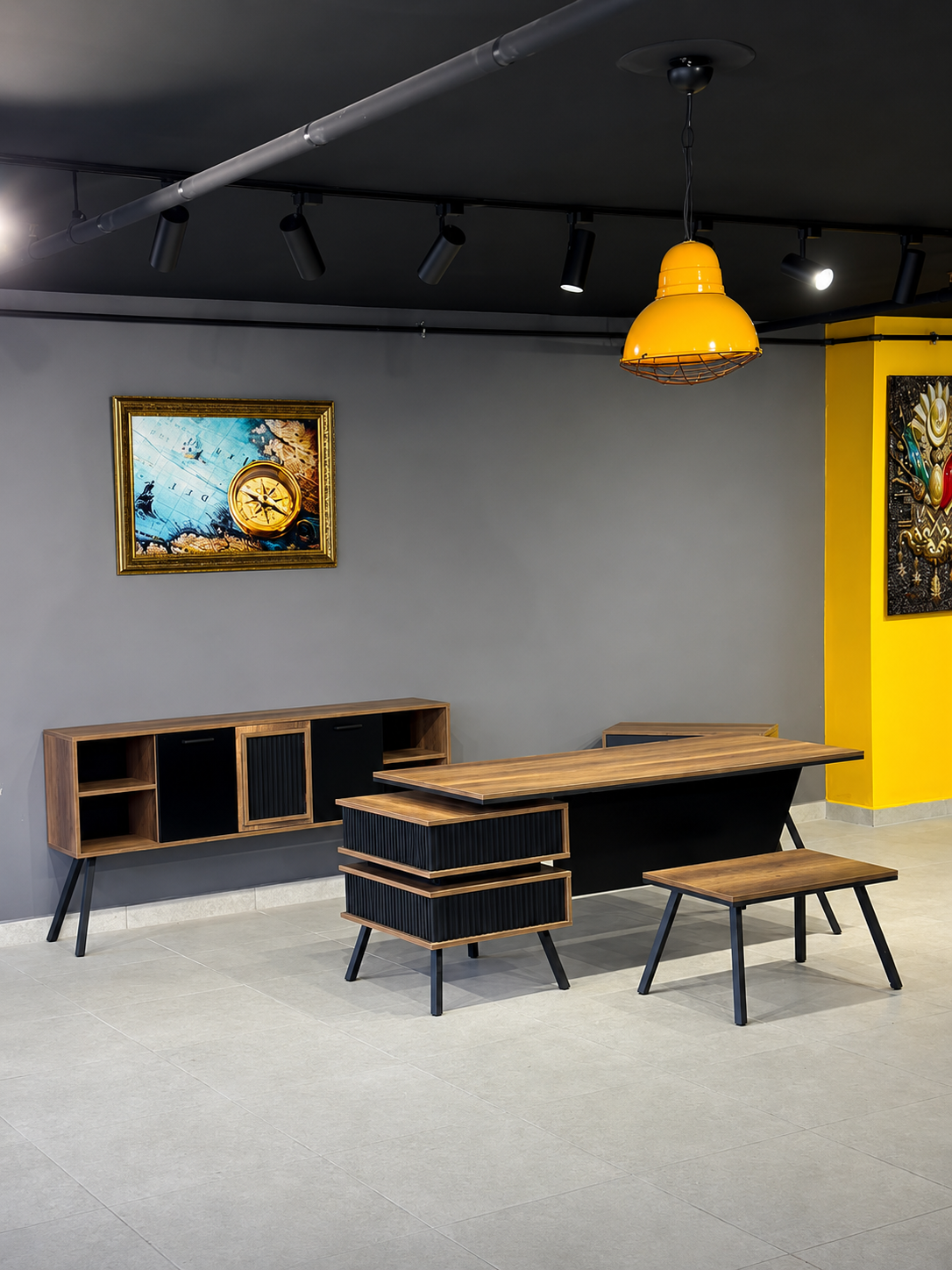 Loft Ahşap ve Siyah Yivli Makam Takımı